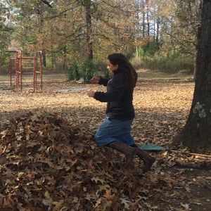 Meet your Posher, April